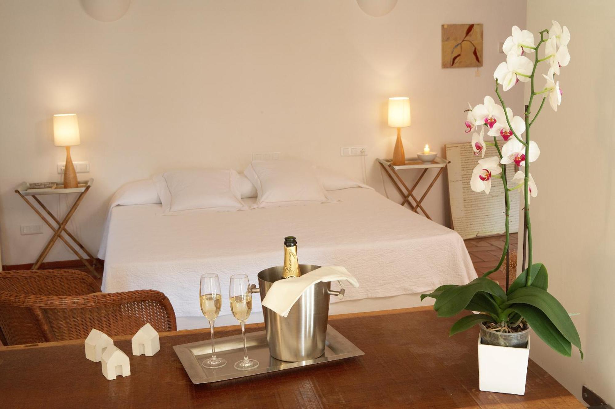 Hotel la Plaça Madremanya Extérieur photo