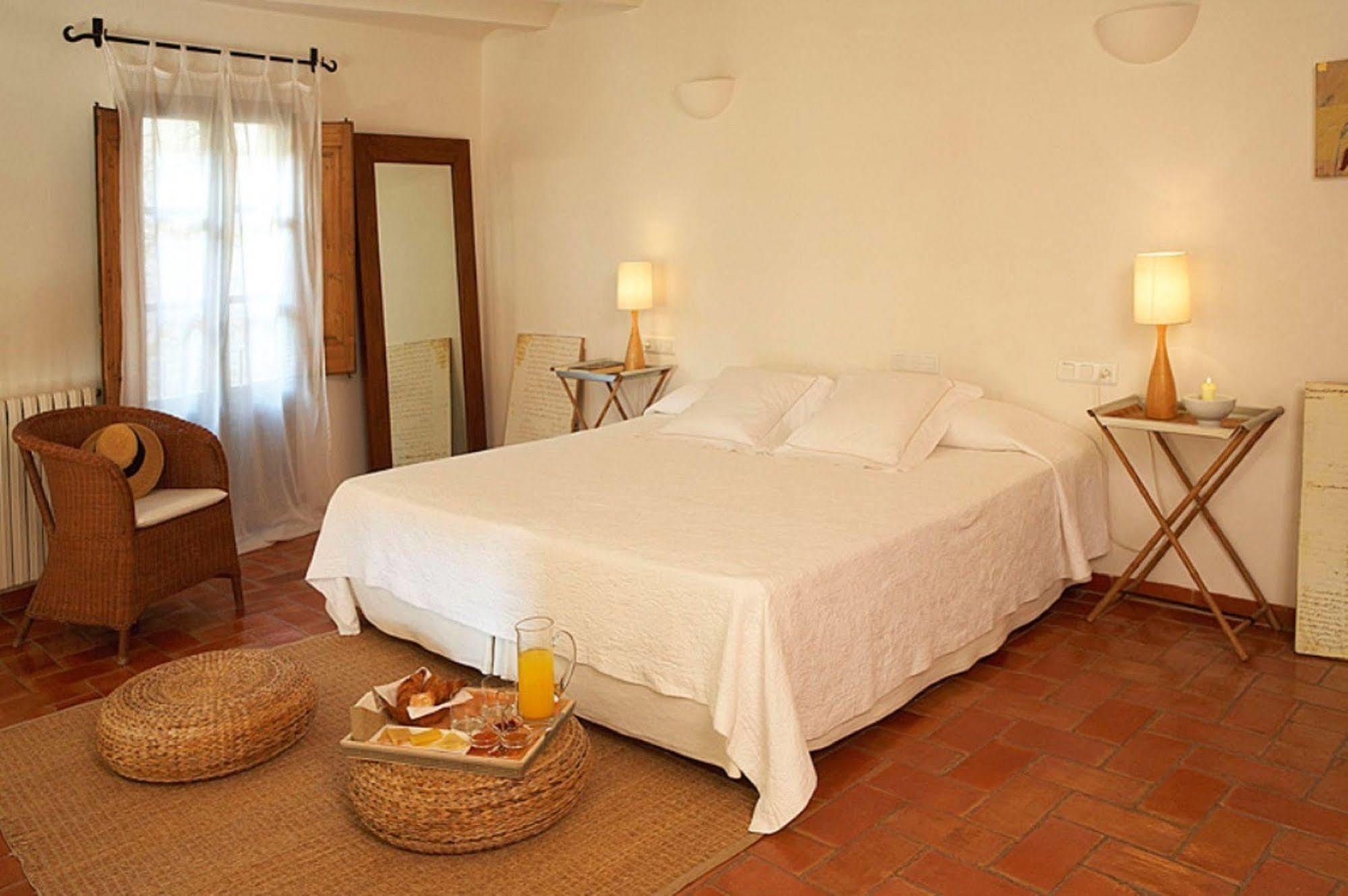 Hotel la Plaça Madremanya Extérieur photo
